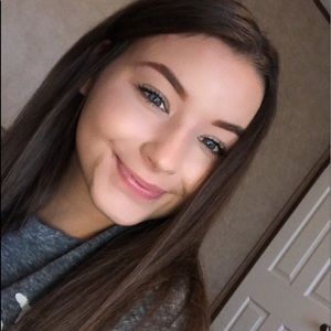 Meet your Posher, Kasey